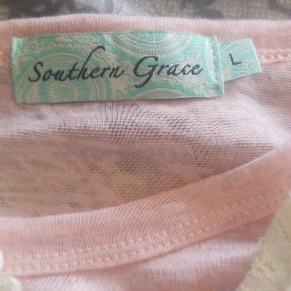 Southern Grace - Picture 3 of 3